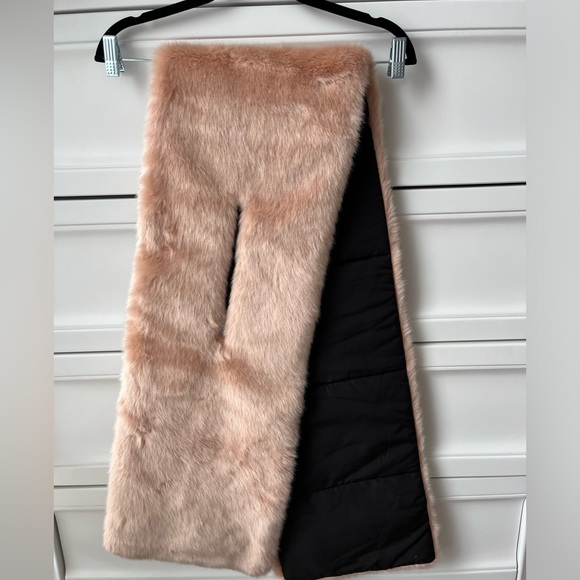 Zara pink faux fur scarf - Picture 1 of 7